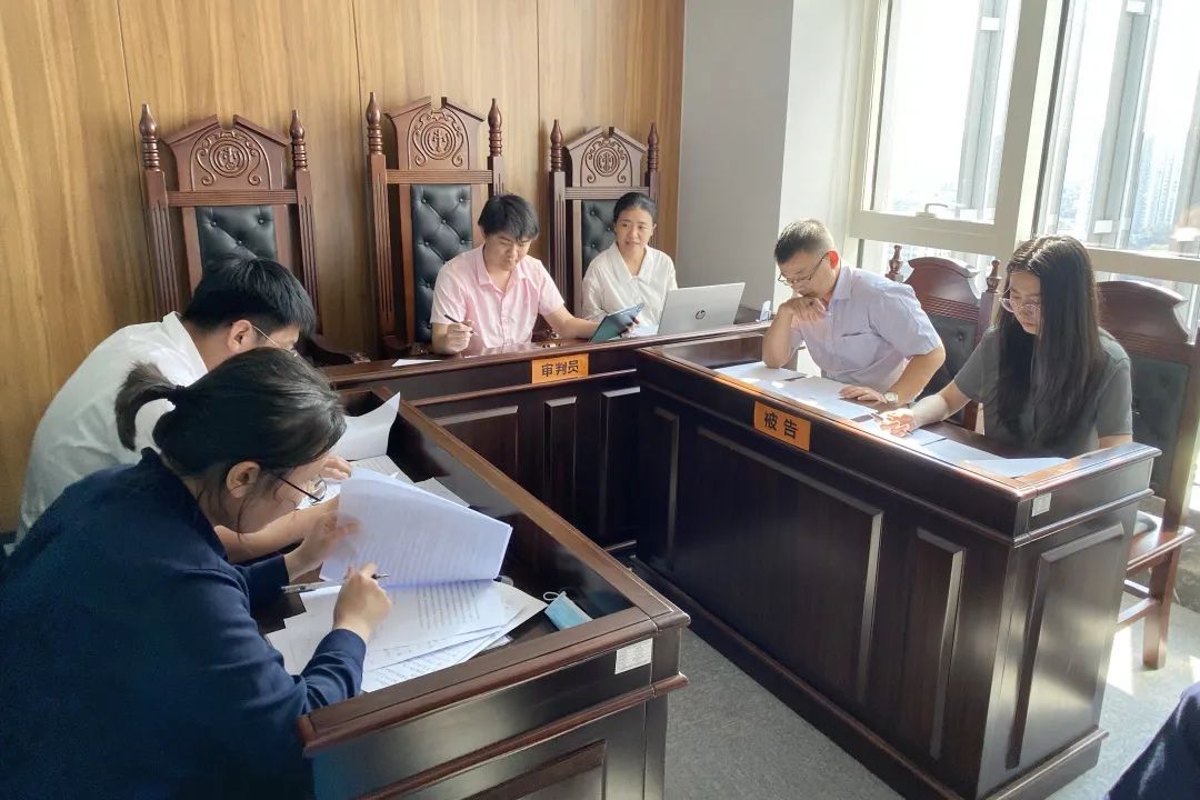 圣伟所“模拟法庭”助力实习律师成长