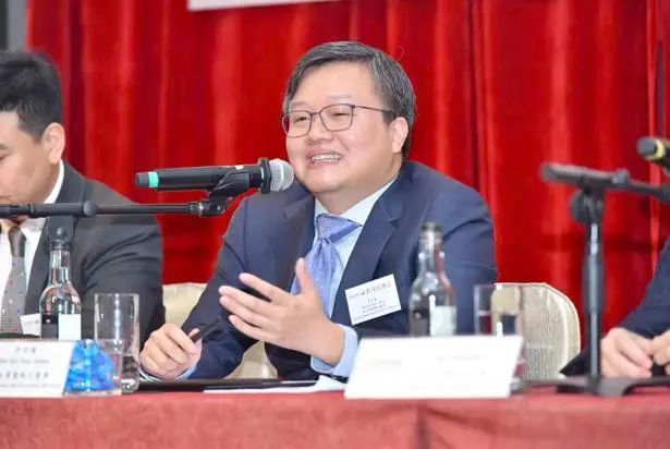 石狮“富二代”正在悄然崛起，「闽商首富」许荣茂子女表现亮眼