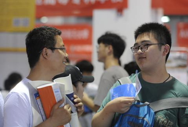 毕业后才发现，公办专科和民办三本有差距，希望你没选错