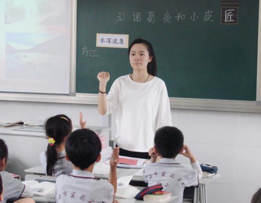 考生高考成绩500分左右，可优先选择这三个专业，毕业将有铁饭碗