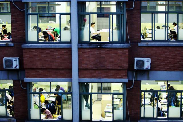 高中三年，排名稳定全校前4名，清华学霸采访透露：秘诀有4点