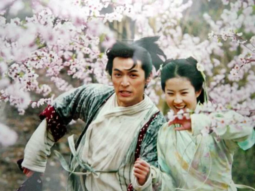 《斛珠夫人》口碑两极分化,杨幂35岁演少女,陈伟霆变太监?