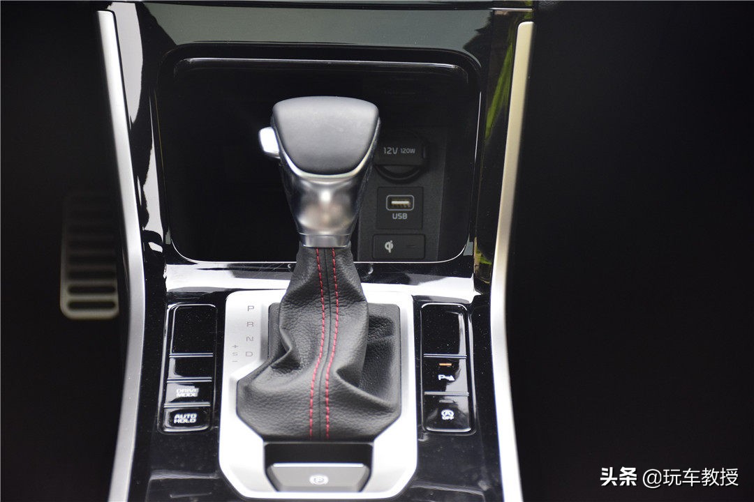 经济实用！1.5L/1.4T任选，新款起亚K3买了不会吃亏