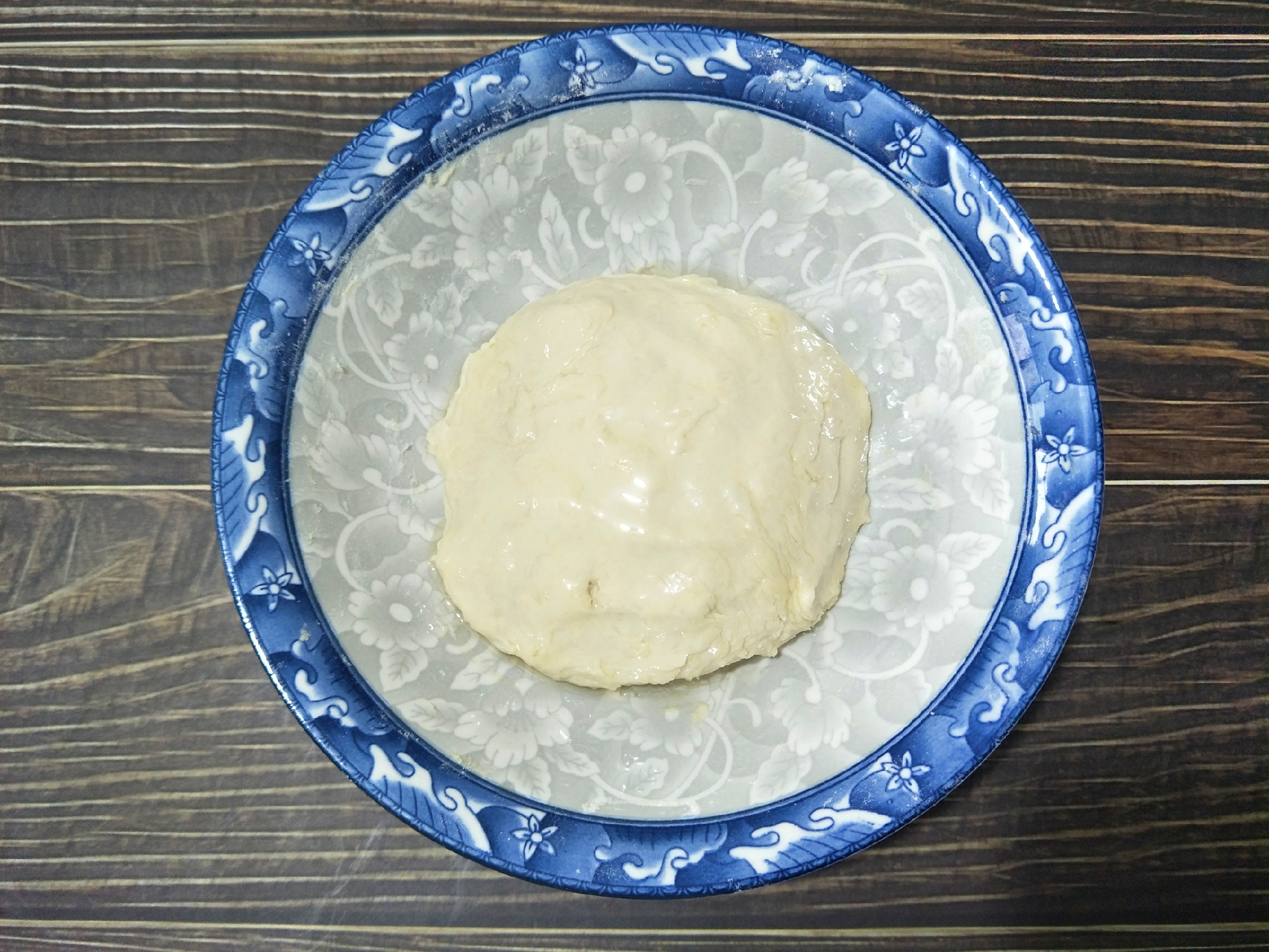 教你做香酥葱花饼，学会这个方法，外酥里嫩，凉了也不硬