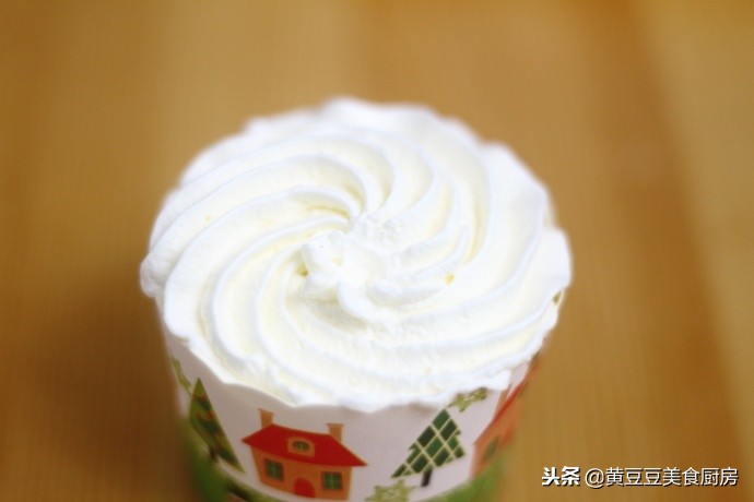 圣誕奶油蛋糕,圣誕奶油蛋糕圖片