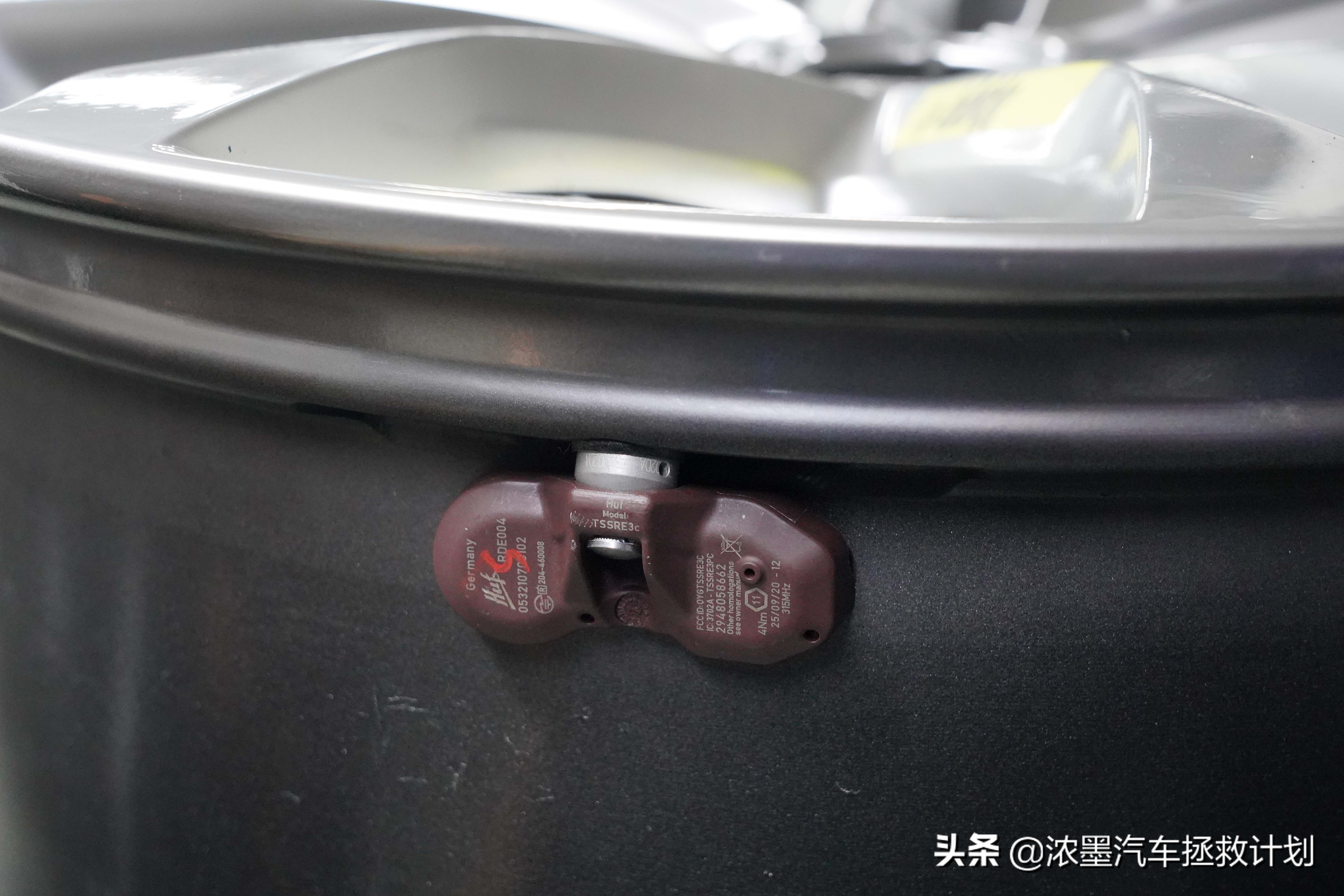 「驾驭科技」整备一台奥迪顶级的豪华旗舰A8，气韵天成的大家风范