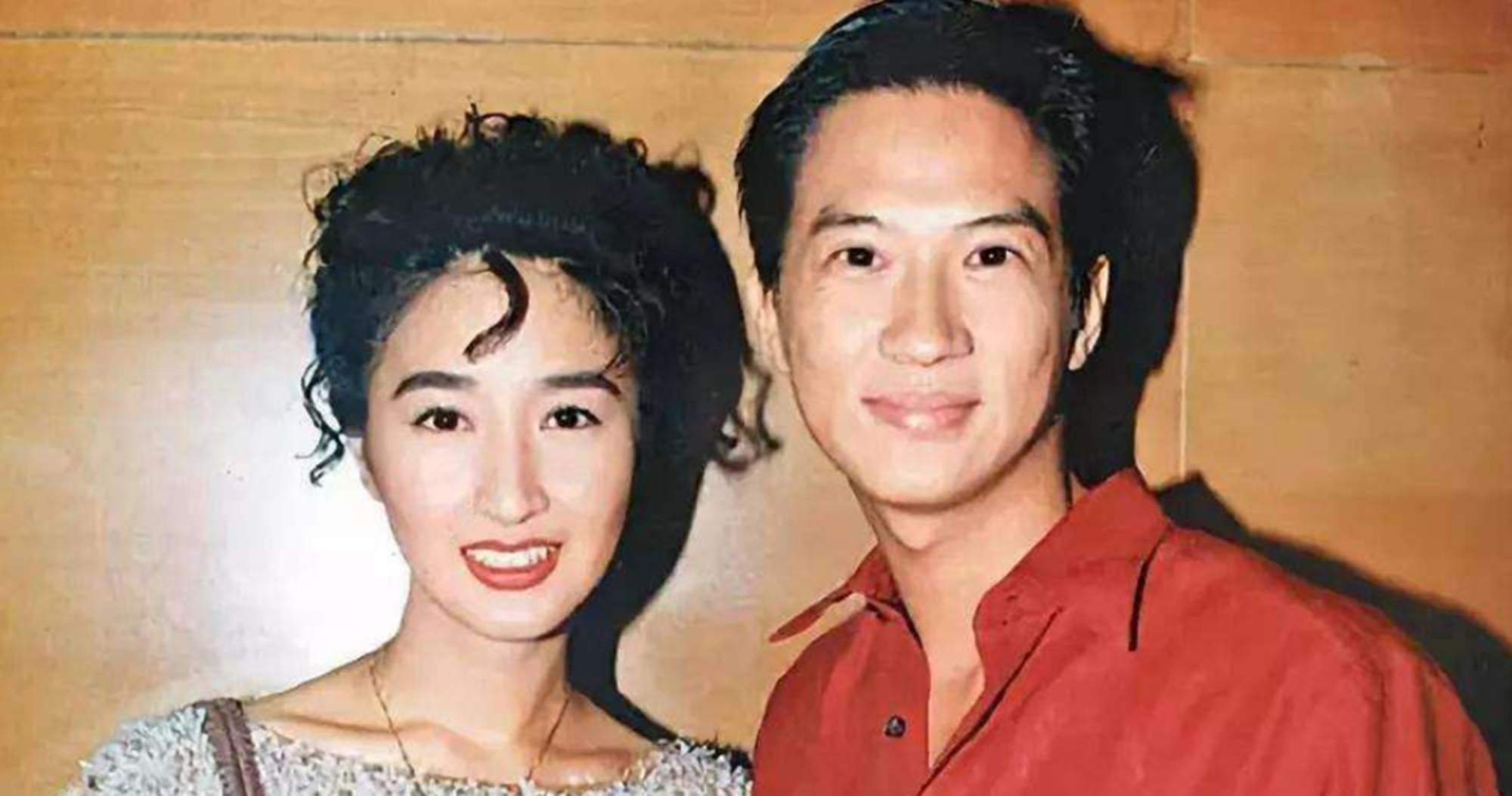 世界结婚最久夫妻(至今恩爱如初10对已婚明星，最长相恋34年，最短18年，这才是榜样)