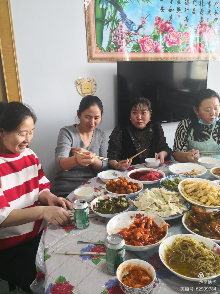 吴艳华：《冬至时节话饺子》