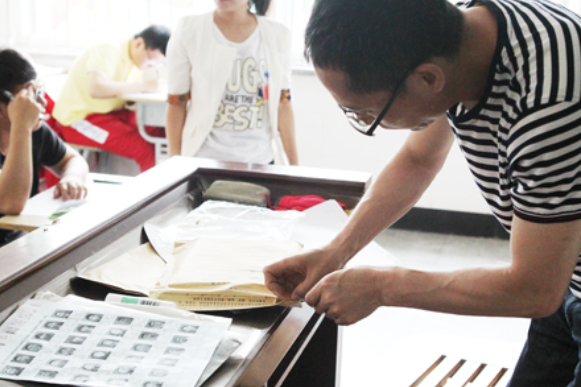 高考结束“试卷”去哪了？为啥不让考生看？真实原因你可能不信