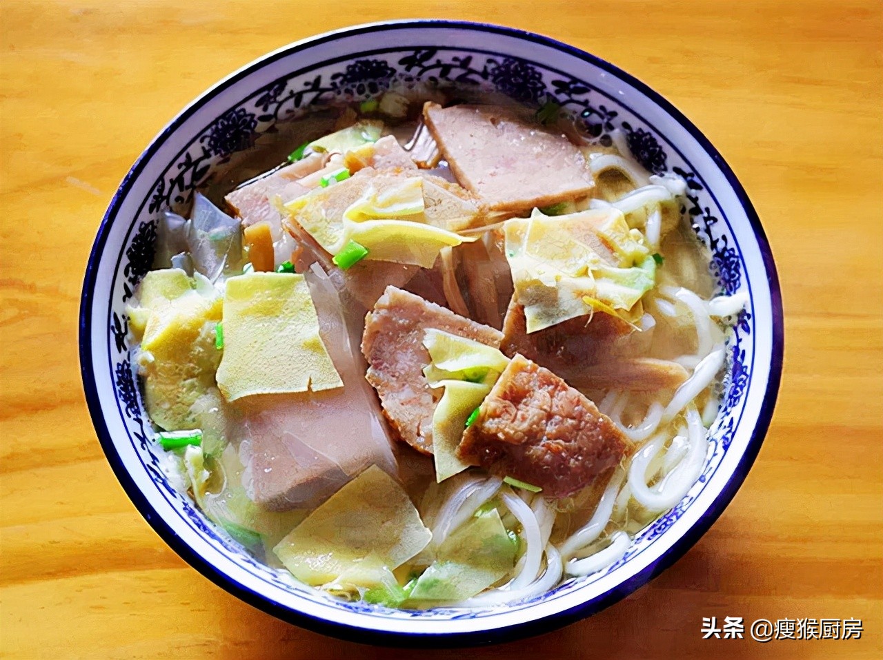 潍坊最具特色的7大美食，朝天锅上榜，都吃过的准是地道潍坊人