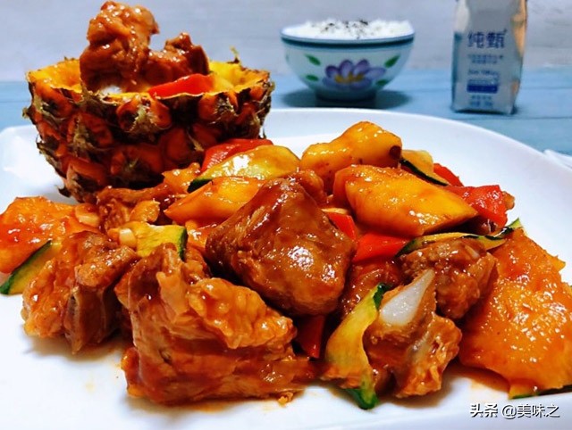 菠萝做菜的家常做法（14道酸酸甜甜菠萝菜的做法）