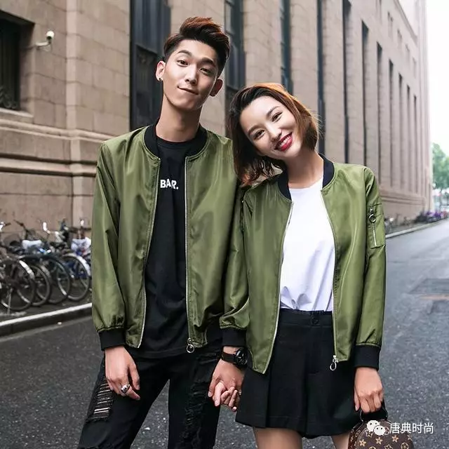 虐死那些單身狗的，竟然是这些高端情侶裝