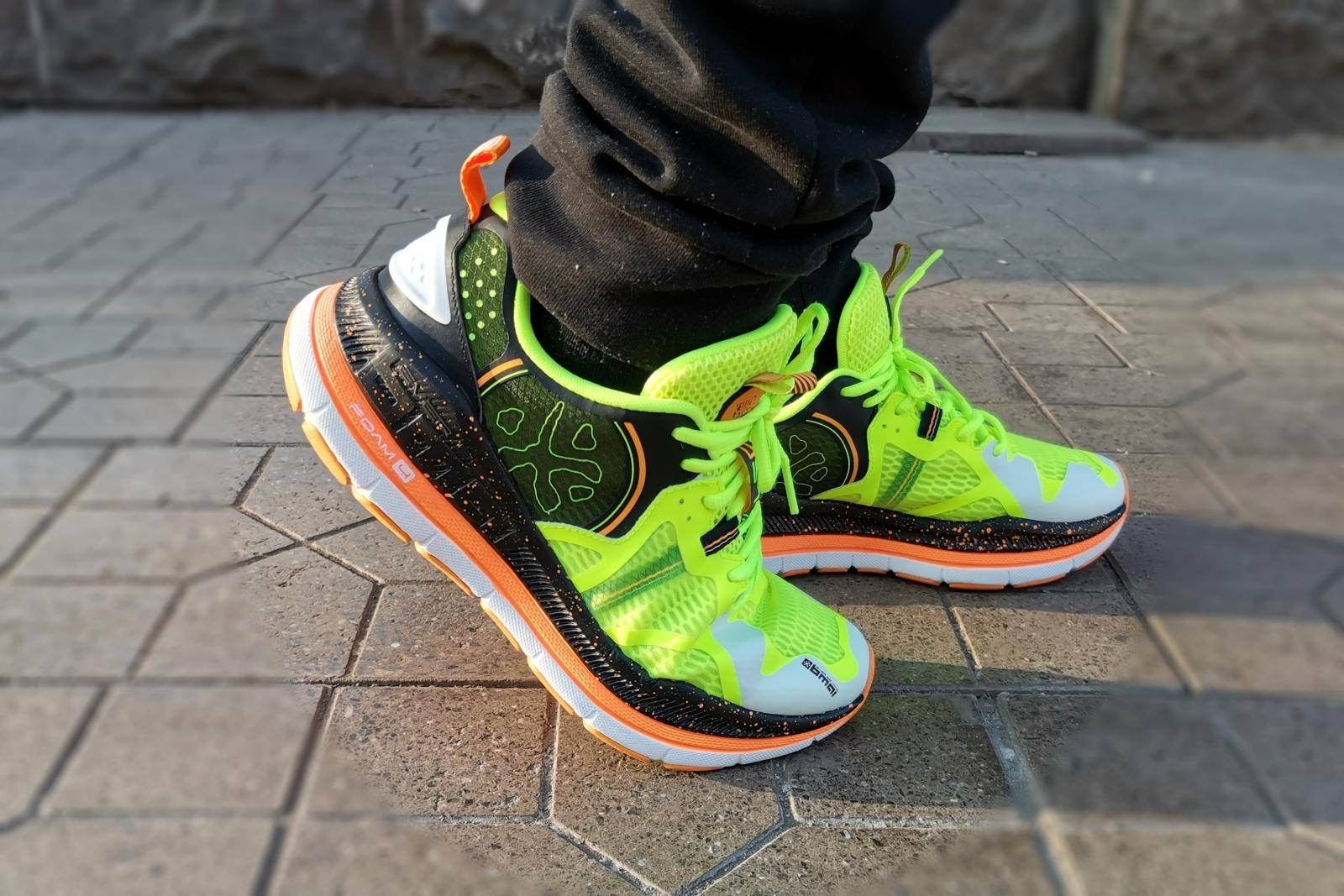 国货精品，必迈最新高科技缓震跑鞋，跑步小白及大体重跑者的福音