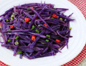 紫土豆营养丰富，味道鲜美，天然颜色让人更有食欲