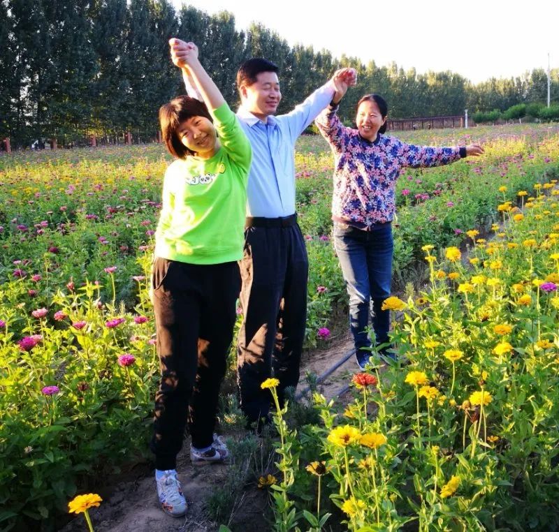 今晚7点！听北京市第三十五中学国际部优秀学子与母亲对话