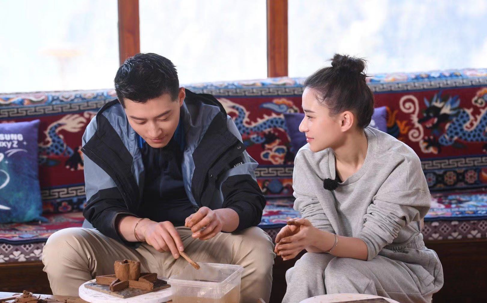 网曝何超莲窦骁已分手，称豪门千金有新人，两人刚上综艺秀恩爱