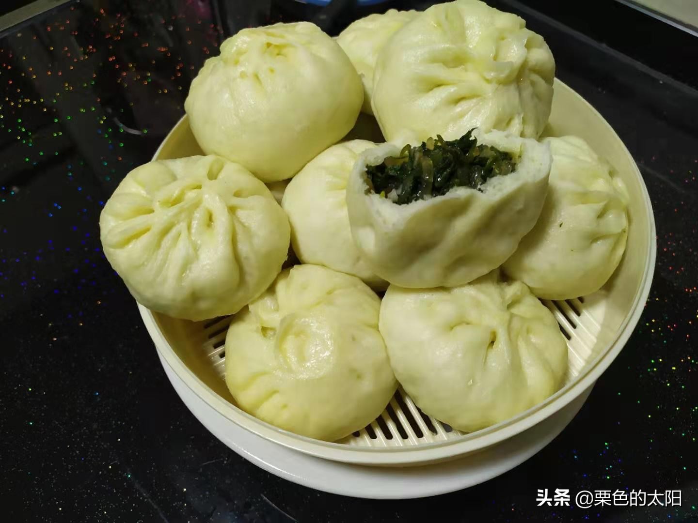 家常的美味——纯素的荠菜粉条馅包子