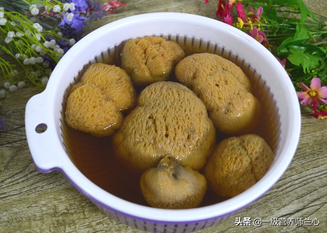 冬天养胃有妙招，猴头菇制成3道菜，孩子说好吃，老公说暖胃