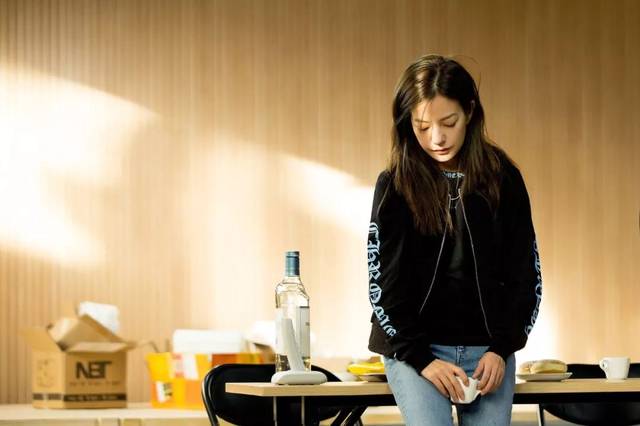 趙薇為何被“封殺”？背后的故事，遠比你想象得還復雜