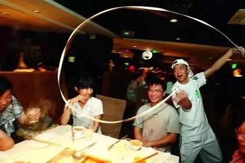 海底捞服务一绝？亲自探店真实情况曝光