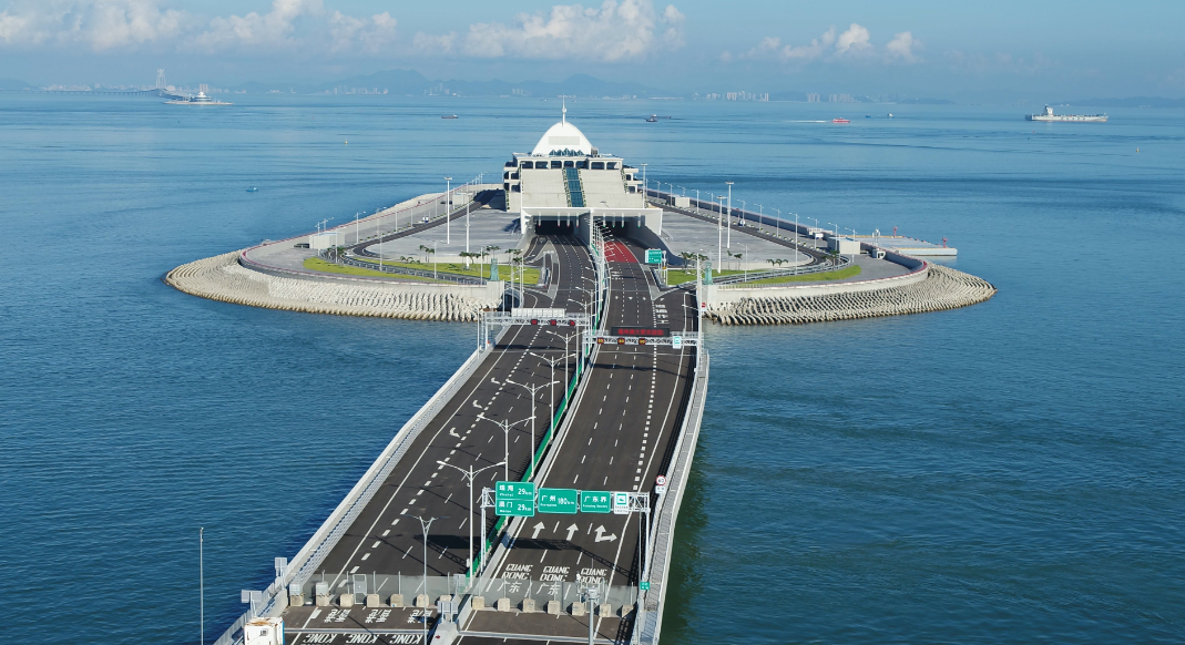 港珠澳大桥耗费1200亿，现在怎么样了？能否回本？