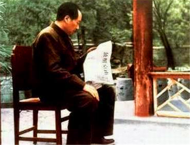 毛主席究竟用什么镇住了10大元帅们？