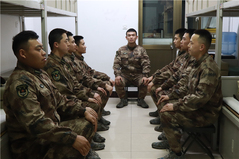 陆军炮兵防空兵学院郑州校区：学党史掀热潮，这个学员队形式活