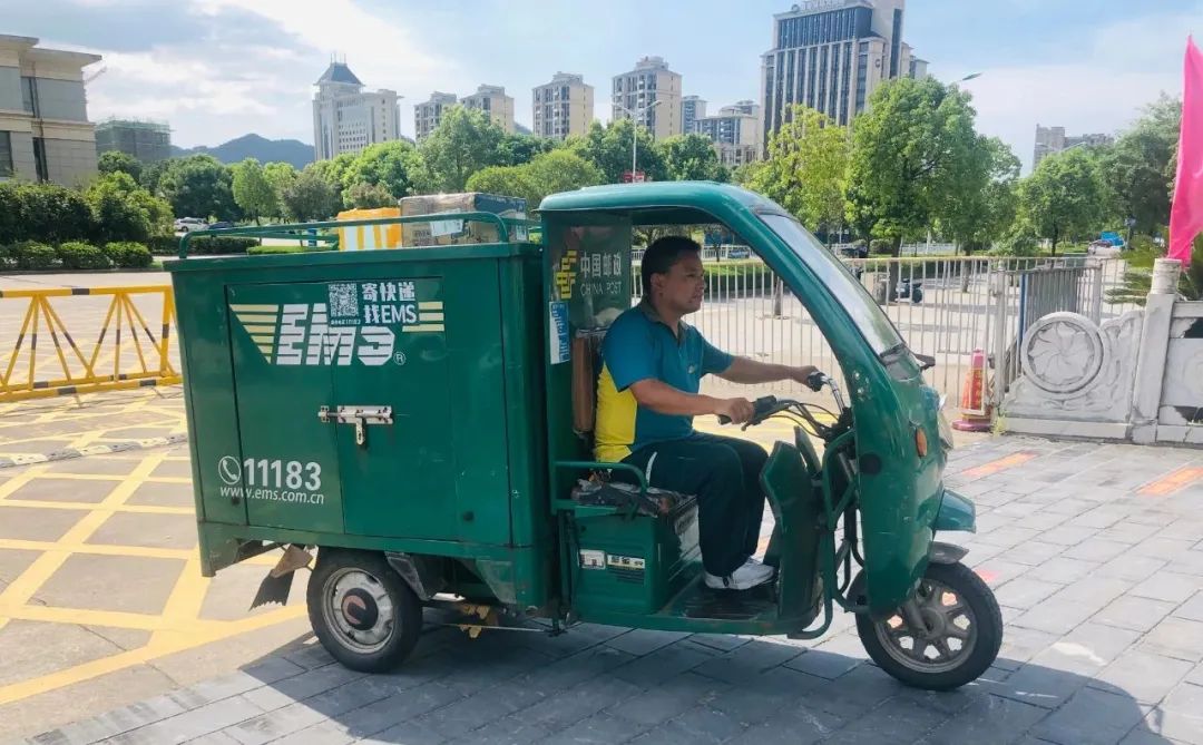 快讯！东至第一封大学录取通知书到了！猜是哪个大学