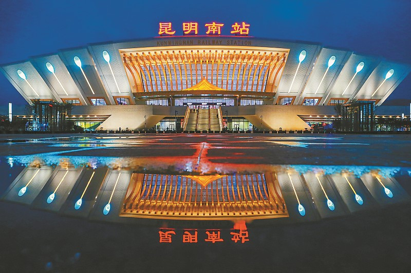 昆明南站将新建长途汽车站，不用中转，下了高铁直接坐车回家！