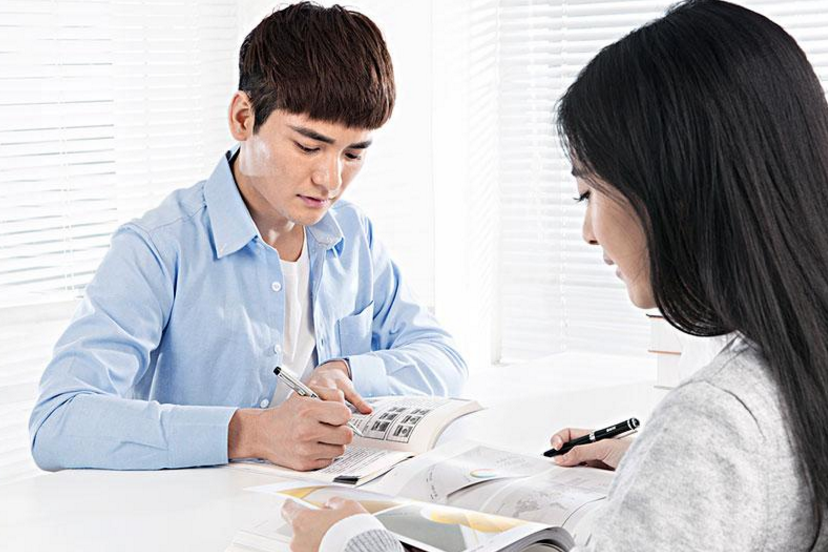 了解一下本科一批和本科二批的区别，分数刚过一本线如何填报志愿