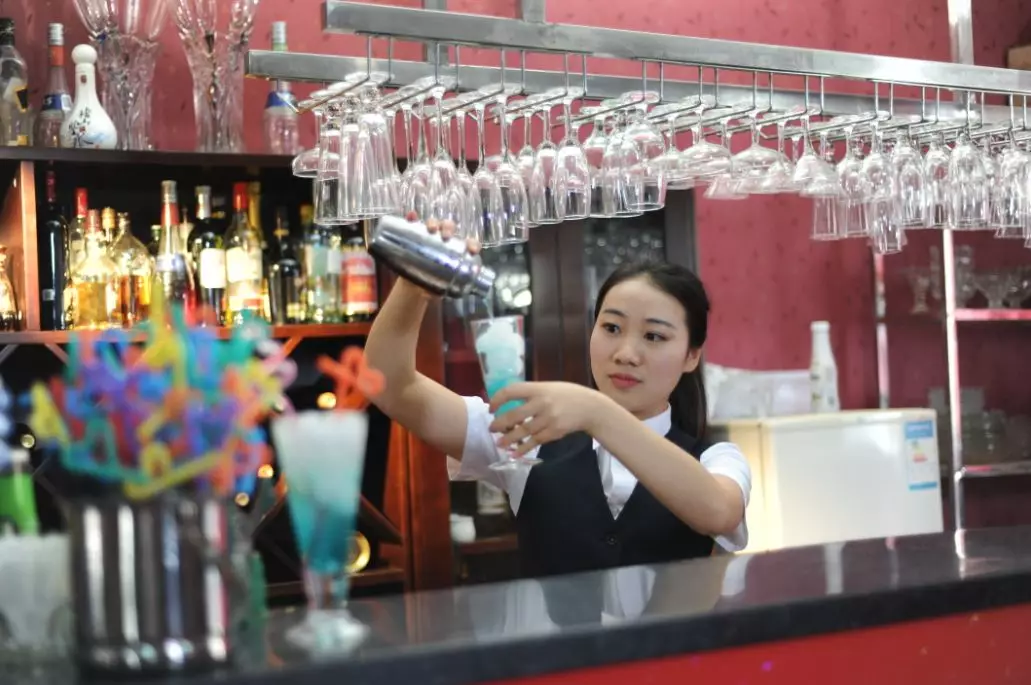 除了乐山大佛，乐山还有老牌的专科大学，名气专业都是响当当