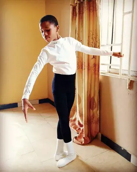 “非洲雨中赤脚跳芭蕾的男孩儿”：有梦想，谁都了不起