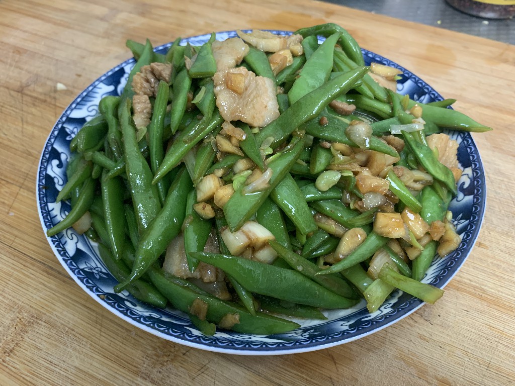 在家炒豆角难熟？大厨教你正确做法，保证豆角不夹生，鲜嫩又入味