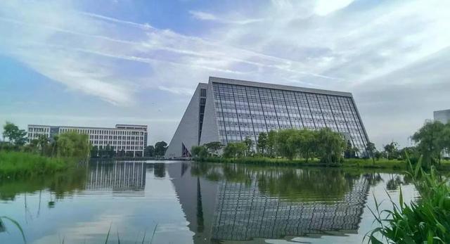 9中0！申博遭遇滑铁卢的扬州大学与江苏大学谁能入选双一流？