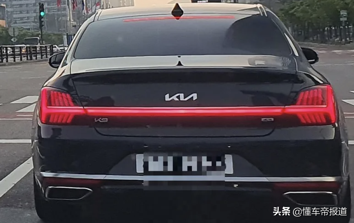 新车 | 定位起亚旗舰轿车，新款K9实车抢先看，新外观你接受吗？
