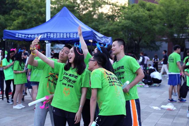 大学阶段，尽量别和这3种人处朋友，能避开则避开，能远离最好