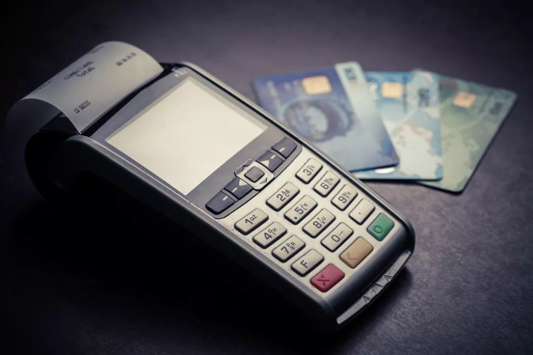 刷信用卡的机器多少钱一个（刷信用卡的机器叫什么）