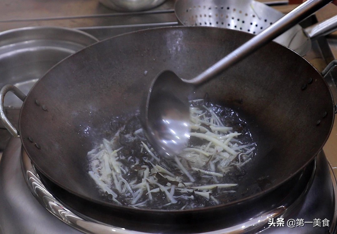 魚香肉絲怎么做好吃,魚香肉絲怎么做好吃視頻教程