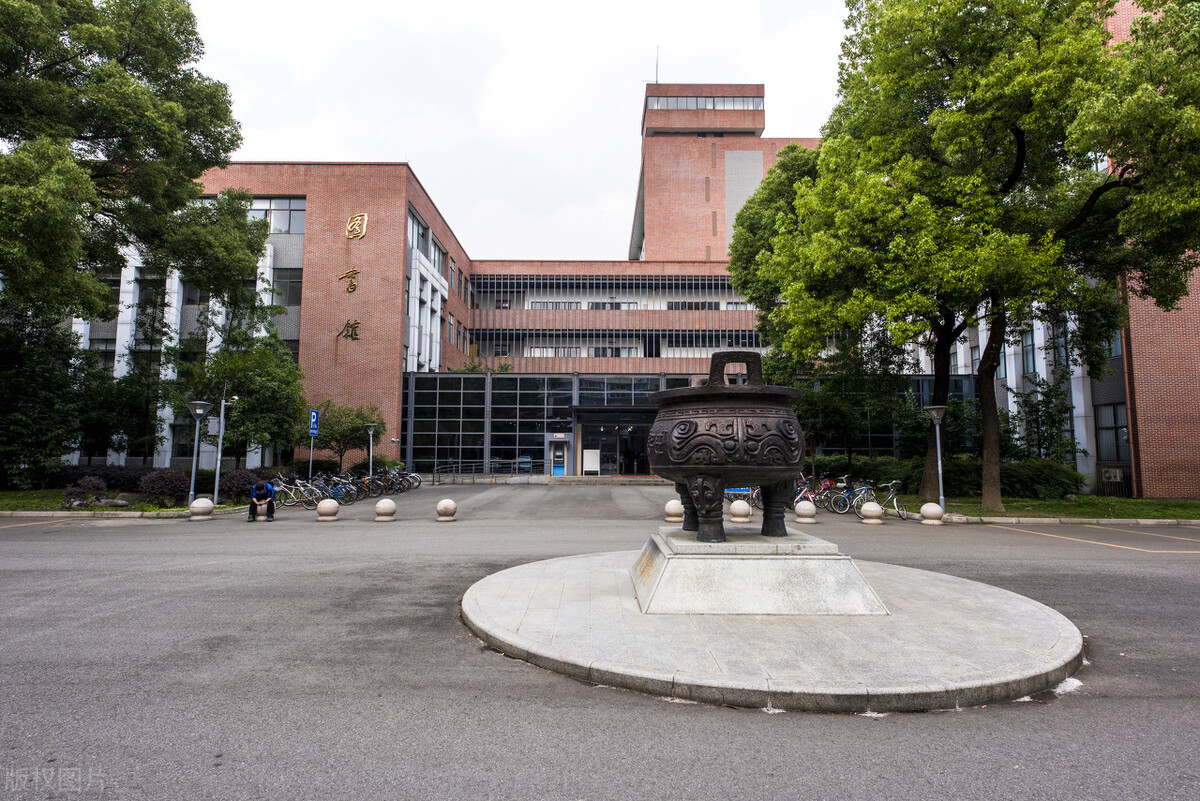 重庆学生考四川大学,文科需全市前500名,理科最高分能进中科大