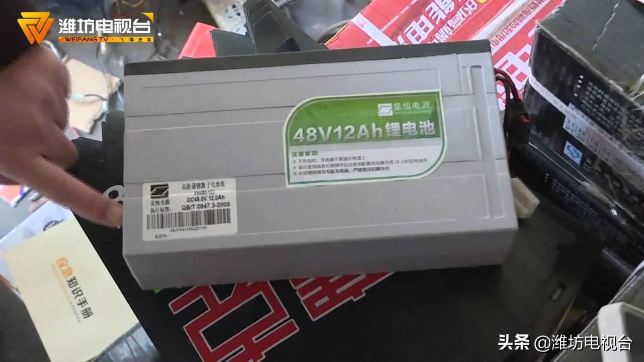 新车使用旧电瓶？找商家理论，以出保为由拒绝免费更换