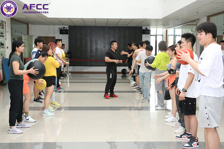 私人教练培训班如何选择呢？