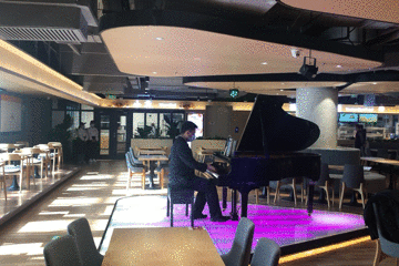 某211高校食堂一幕引热议：那些好学校的读书氛围有多震撼？