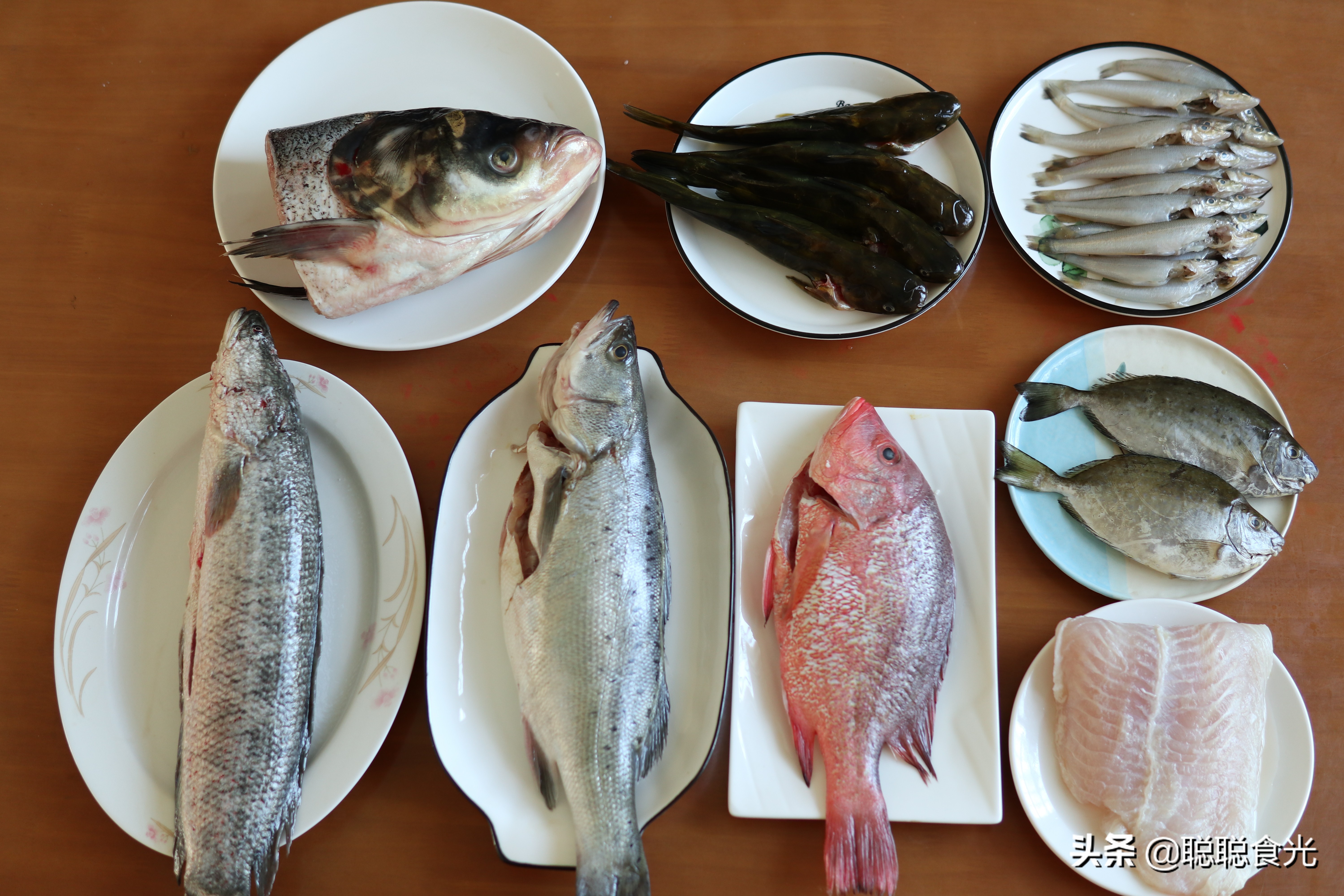 年夜饭媳妇给全家做全鱼宴,8种鱼8种做法,寓意年年有余