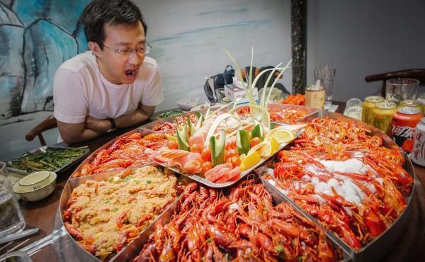 日本拟将小龙虾指定外来入侵物种，中国网友乐了：吃掉不香吗？