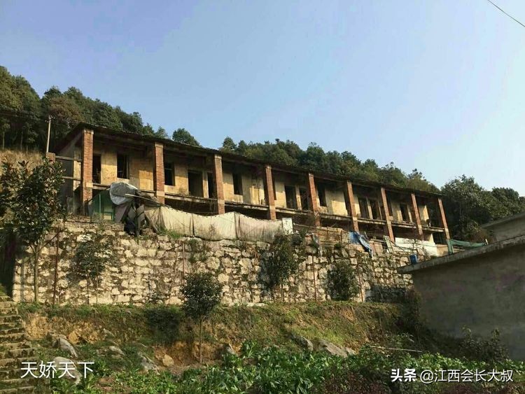 息烽县原驻县企业厂区遗址