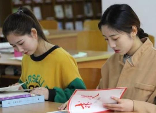 高考文科怎么考500分（考生高考成绩500分左右）