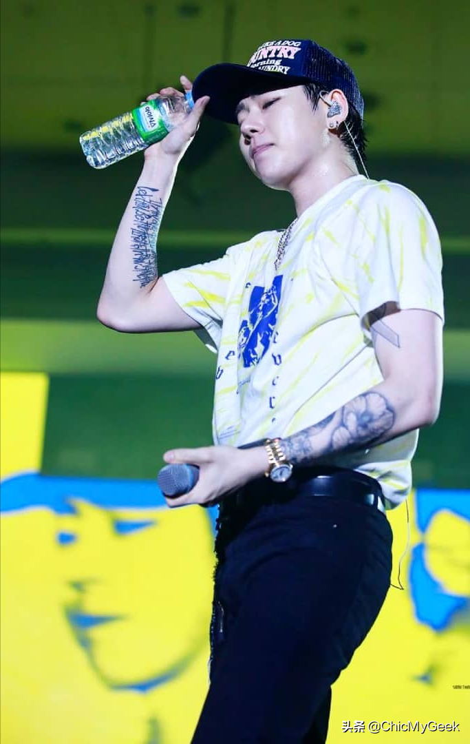 韩国男星纹身大盘点!gd权志龙经典笑脸图案意义非凡