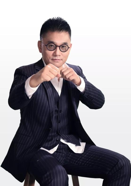 他们是企业董事长、投资银行家，都毕业于南开大学，还一起登上年度榜单！