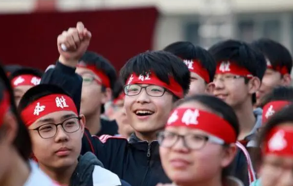 高考还能复读吗（高三学子迎来）