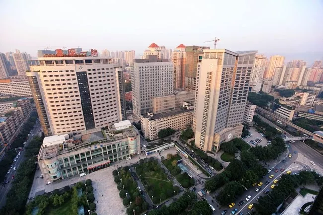 「重庆」 重庆医科大学附属第一医院，招聘门诊部办公室分诊护士